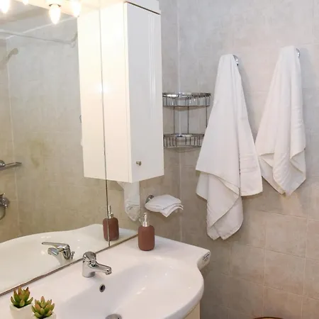 Sunny And Quiet 1 Bedroom Apt Athene Buitenkant foto